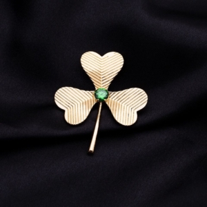 The Irish Guards Regiment Shammrock Brooch: Ebay