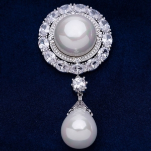 The Cambridge Pearl Brooch: Ebay