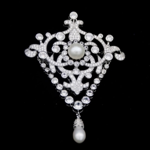 Queen Victoria’s Golden Jubilee Brooch: Ebay