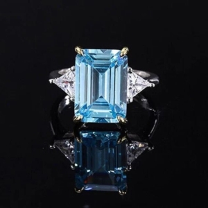 Aquamarine Ring: Amazon