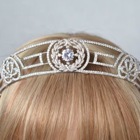 Princess Andrew’s Meander Tiara: Etsy